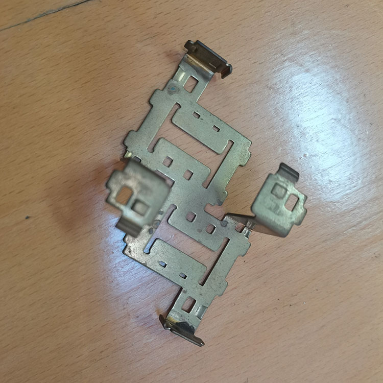 如何選擇合適的鋁合金cnc加工廠家？